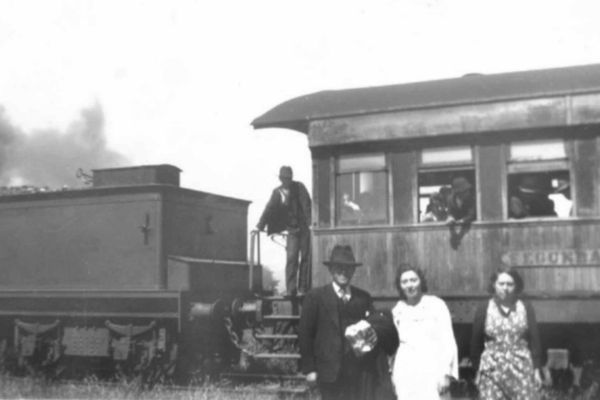 antiguo-5a5b8a959-4c02-9f2f-6823-072014b0e16e9044AEE7-A756-B9B4-A1DC-7E6D9E3E76B0.jpg