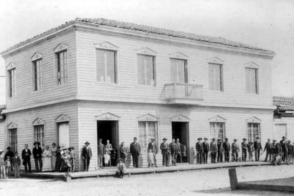 antiguo-8a28e7365-4c1c-1ebb-3d55-bb05782601b7C4094C08-D398-7D22-300D-695A92D60B8F.jpg