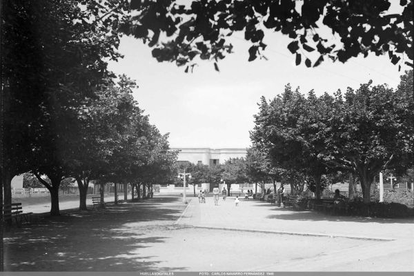 plaza3C3A43836-DD9C-18A8-894B-DB8BCE375D78.jpg