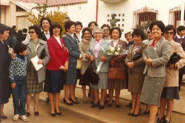 profesorasDCF5DF28-DD14-CB1C-6194-36C66E9988B8.jpg