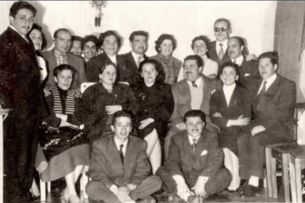 profesores0D82590C-B032-AAF0-6E1A-0A0C48816B08.jpg