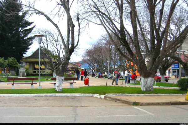 plaza16C4D55BE-FF98-4782-4514-73DBF925F5B7.jpg