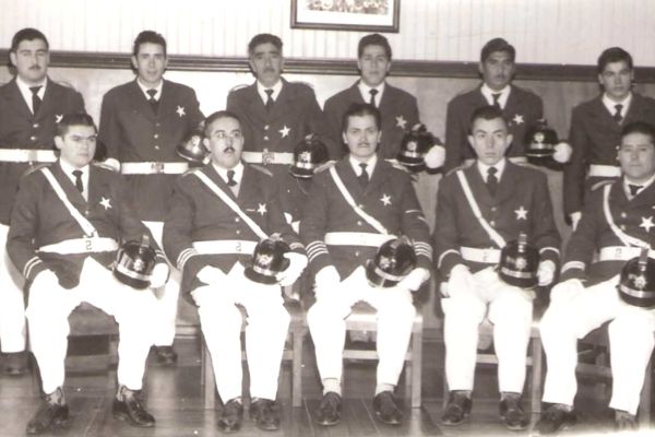 bomberos2C48FA07-6FCA-FDA4-5B0D-BC08888A5587.jpg